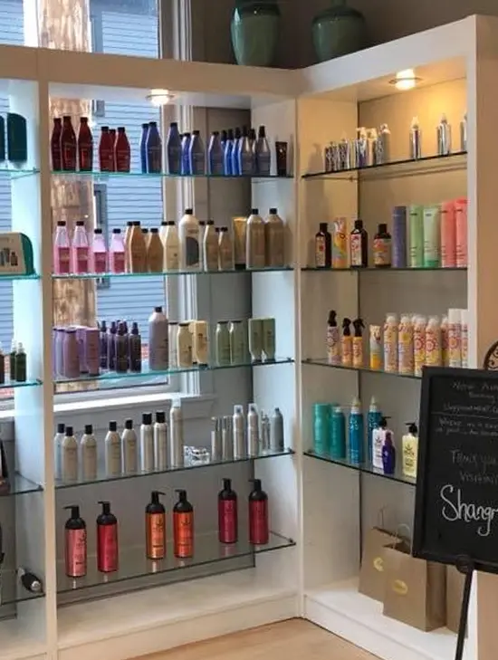 shampoo at day spa
